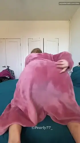 My robe gives you easy access 😈