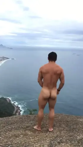 Showing off that ass!