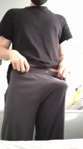 Add my kik send me some cock and ass pics byebye_babyy