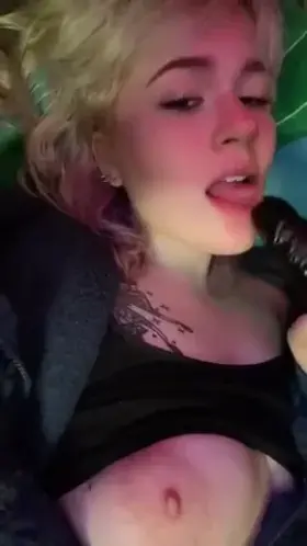 this cute goth loves to get ✨freaky✨for you SNAG MY SALE ONLY —> 5$ OF w/ NO PPV: Hellowokitty 😽 Get tons of fully nude content, free txt rates, consistent posting, and more when you sub! NEW JOI VIDEO UP NOW — don’t miss out! 💕Link located in the comment section under this post!