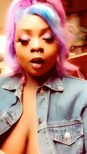 Let me help you bust. 💦🤤 I wanna be your freak. 😈 Come join me. All kinks are welcome! 🥰 Dick rates, custom vids, sexting, photo sets. 🥵 Raceplay✔️ Ageplay✔️ SPH✔️ Rape Fantasy✔️ Pee✔️ Scat✔️ Asshole Fetish✔️ Homewrecker✔️ Breeding✔️ & more. 👅💕