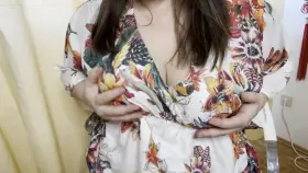 Let me drop my tits for you