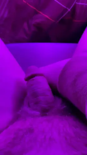 Fuck this felt great and now I’m going to bed with it in please dm me dick pics and cum for when I wake up