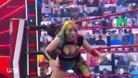 Asuka's Titties 😋