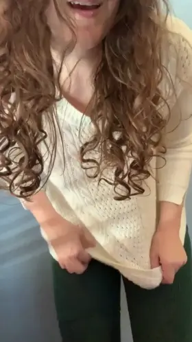 I never get tired of sweaters and thigh highs