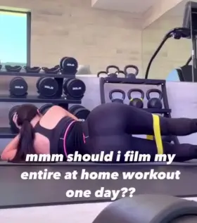 Nnnnnngghhh imagine the amount of goon material for Mommy Kylie then🤤