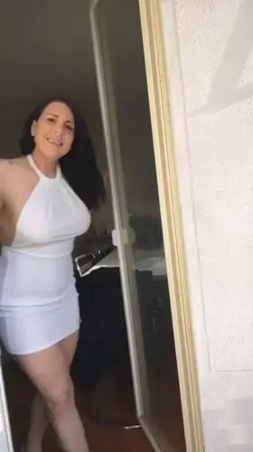 Would you want to cum inside?😈