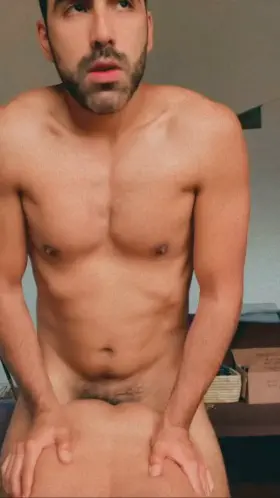 Feel my cock dripping inside ur hole 🤤