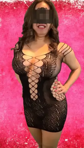 Busty curvy girl...wait for it