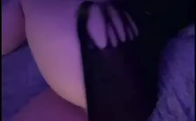 my dress just won’t stay down😣