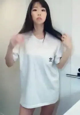 Asian allure for white men. (the reason why some men think asian women are the best women)