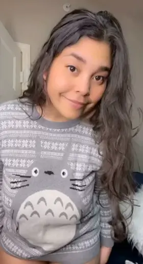 Would you let a Latina like me sit on your face?