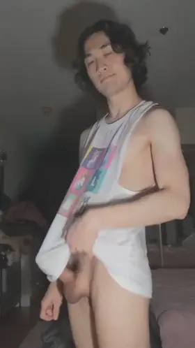 Wanna see what's under my shirt?