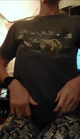 My first titty drop...ps cats are assholes 🤣 (f)