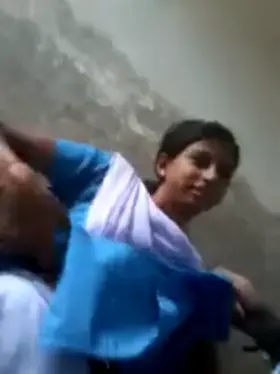 Cute girlfriend tities sucking bf💦watch full video (link in comment 🔞)