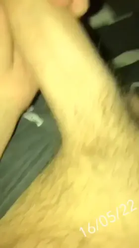 I wonder if someone is up to help me a little :) im straight so no boys!