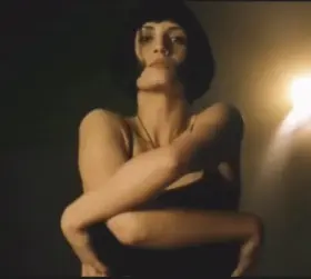 Elia Galera revealing plots from 'The ugliest woman in the world'