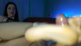 Getting Cum On My Feet While He Looking At My Pussy - kissallisse