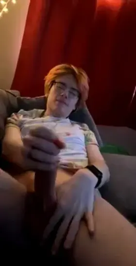 My roommate wanted to record this before he went down on me 😅🙈