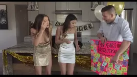 My New Years Resolution Is My Stepsisters Pussy – Lulu Chu and Maya Woulfe