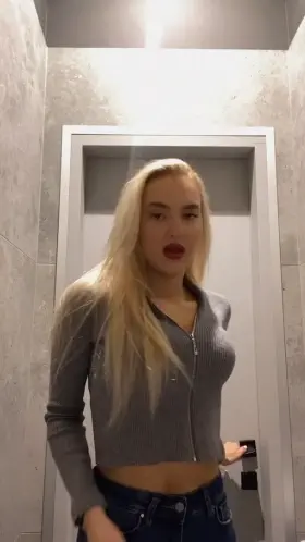 Had to be silent so my boss can’t hear what I was doing.. why do I get so horny at work every time haha