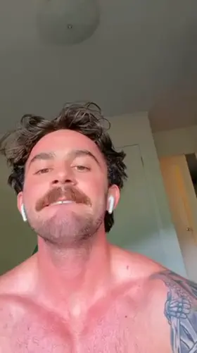 [23] sure hope nobody is watching.. ;)