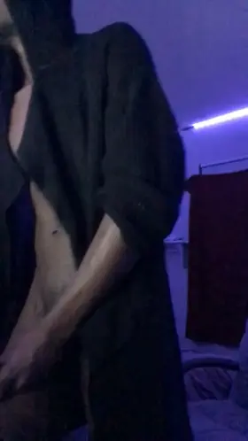 Wishing these hands were yours 🥵