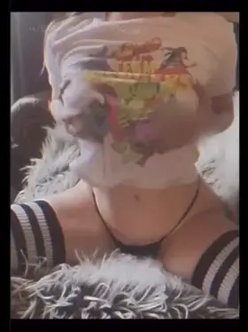 Sunday’s are for distracting you with my own set of superpowers😈[drop]