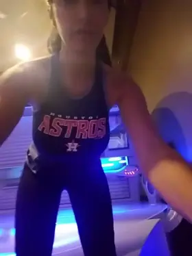 BIG TITS ARE THE BEST!!!