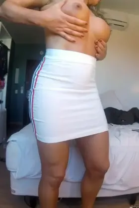 Tell me if this is the mama's ass you'd like to fuck [46]