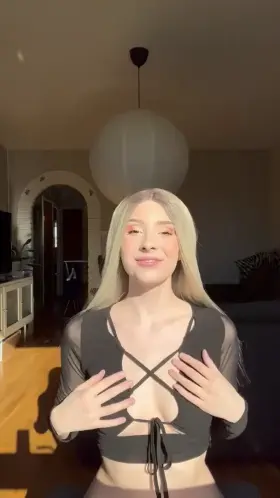 Just wanted to remind you that my boobs and I love you! 🥰 (flash)