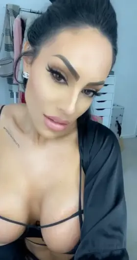 would you hang out with me