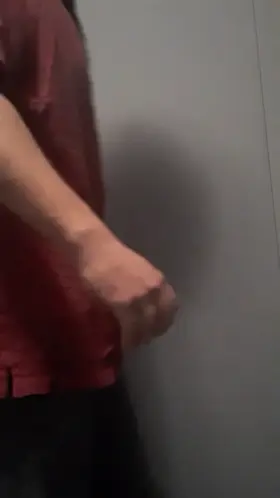 If only getting undressed was this easy... (almost 1k likes on a video!)