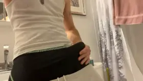 22m and curious, really wish someone could sit on this rn