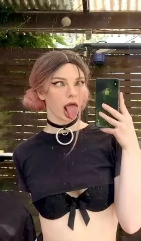 I imagine how it would feel if 69 of you spit in my mouth 🤔💦