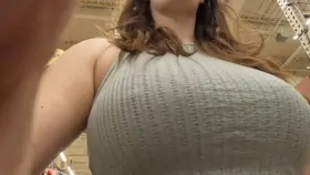 I couldn't help but flash my 32H cups at the grocery mart this morning.