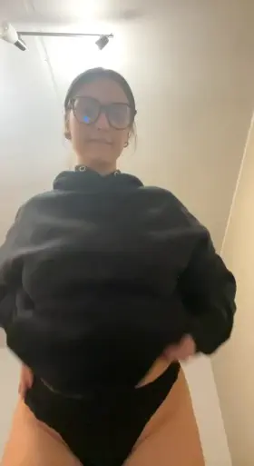 Would anyone really fuck a girl like me [Video]