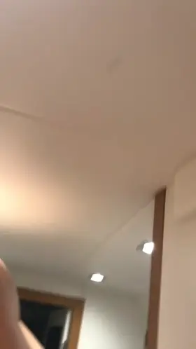 Just look how creamy wet her pussy is💦