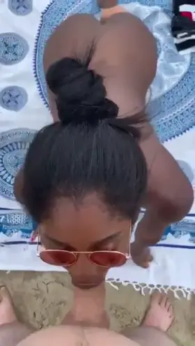 Love giving public blowjobs