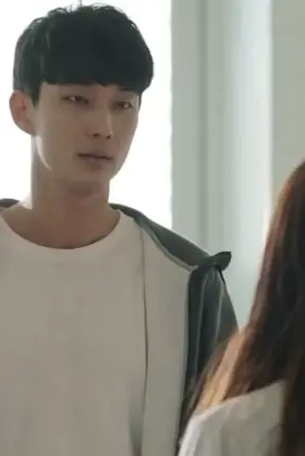 S. Korean actress Yoo Ji-won To Her 2017