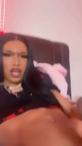 Sexy girls eat their cum ♡