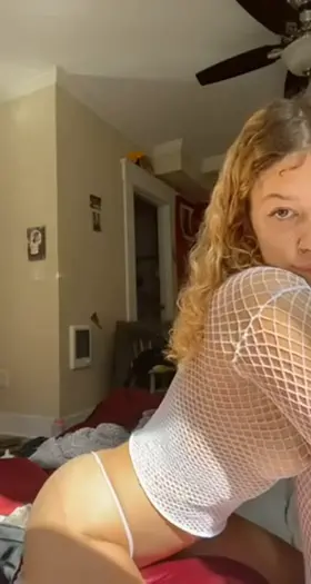 Mmm the pillow is nice and warm from the sun🤤