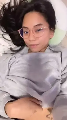 Feeling cold, warm me up babe