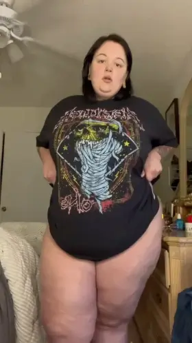 Big tits for your Sunday afternoon 💋