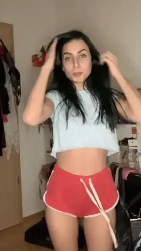 I'm only 18 but I would fuck any older guy here