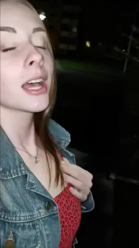 Trying to hitch a lift back home.. would you give me a ride? 🥰