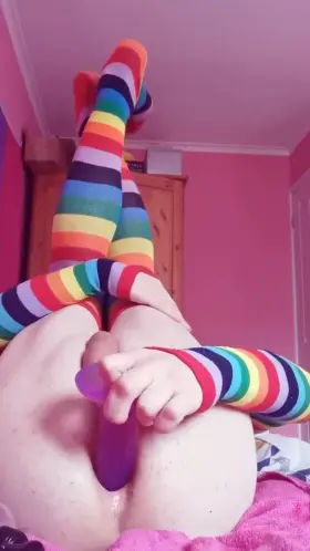 When you want that dildo to go that extra bit deeper 😋