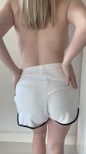 Do mombods still do it for you?