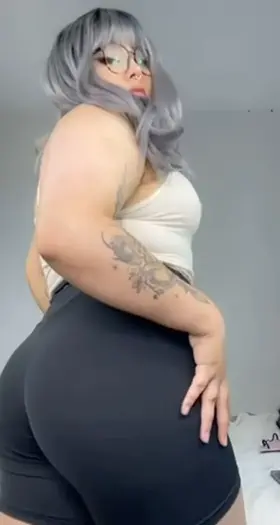 The perfect titty bounce 🥰