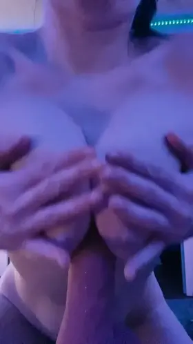 Breed me after we tittyfuck 😋